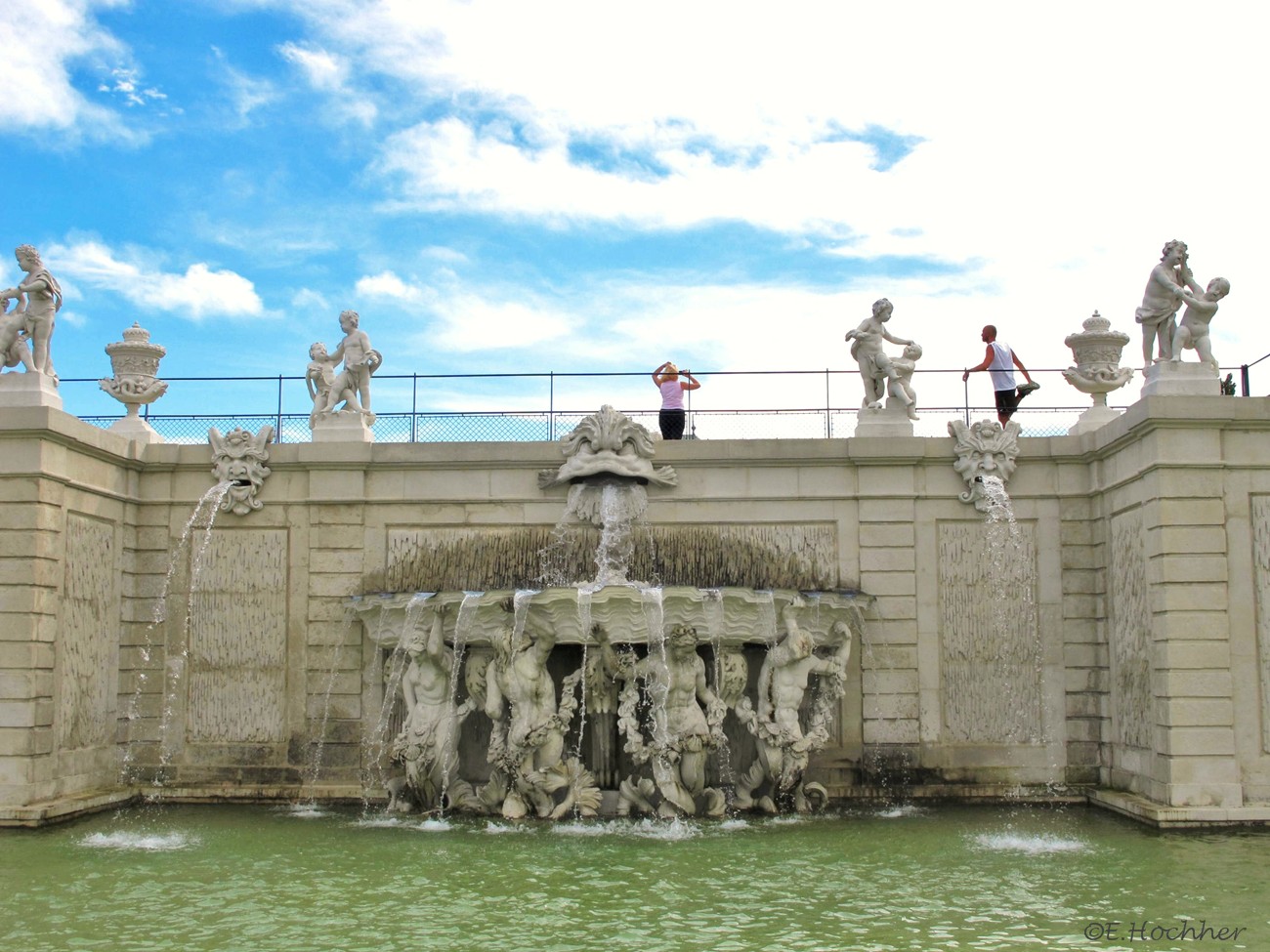 Belvedere-Brunnen im Schlosspark Belvedere in Wien