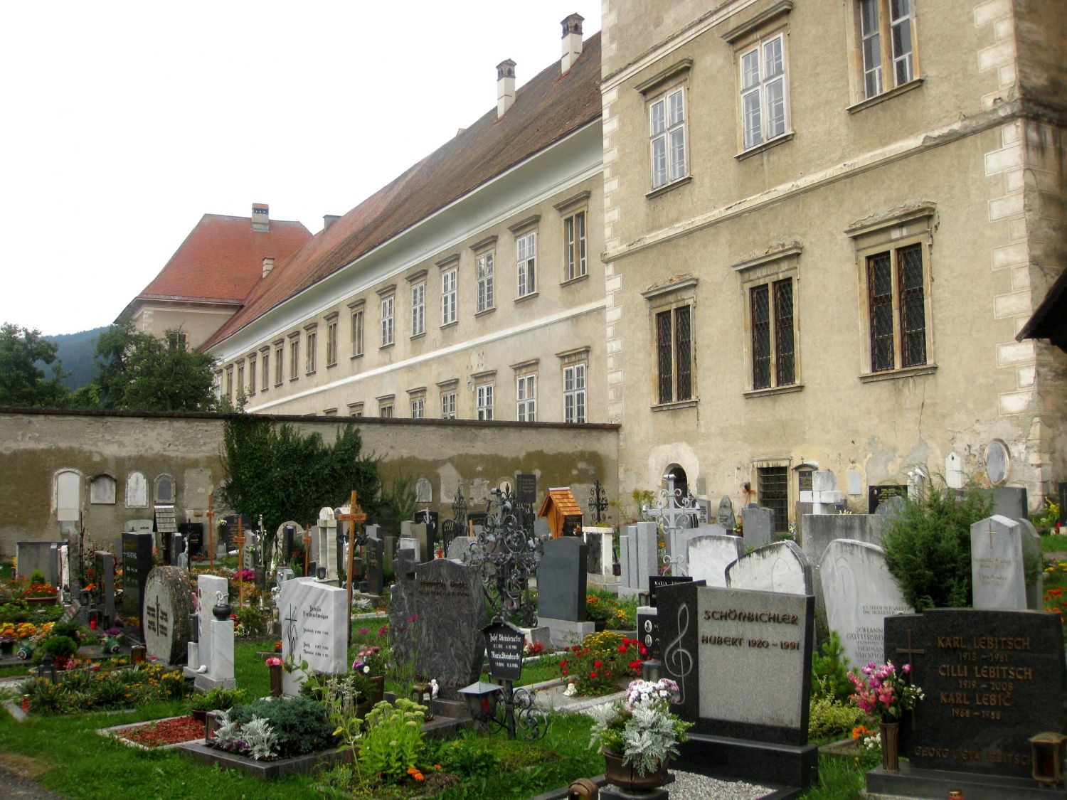 Benediktinerstift St. Lambrecht, am Stiftsfriedhof