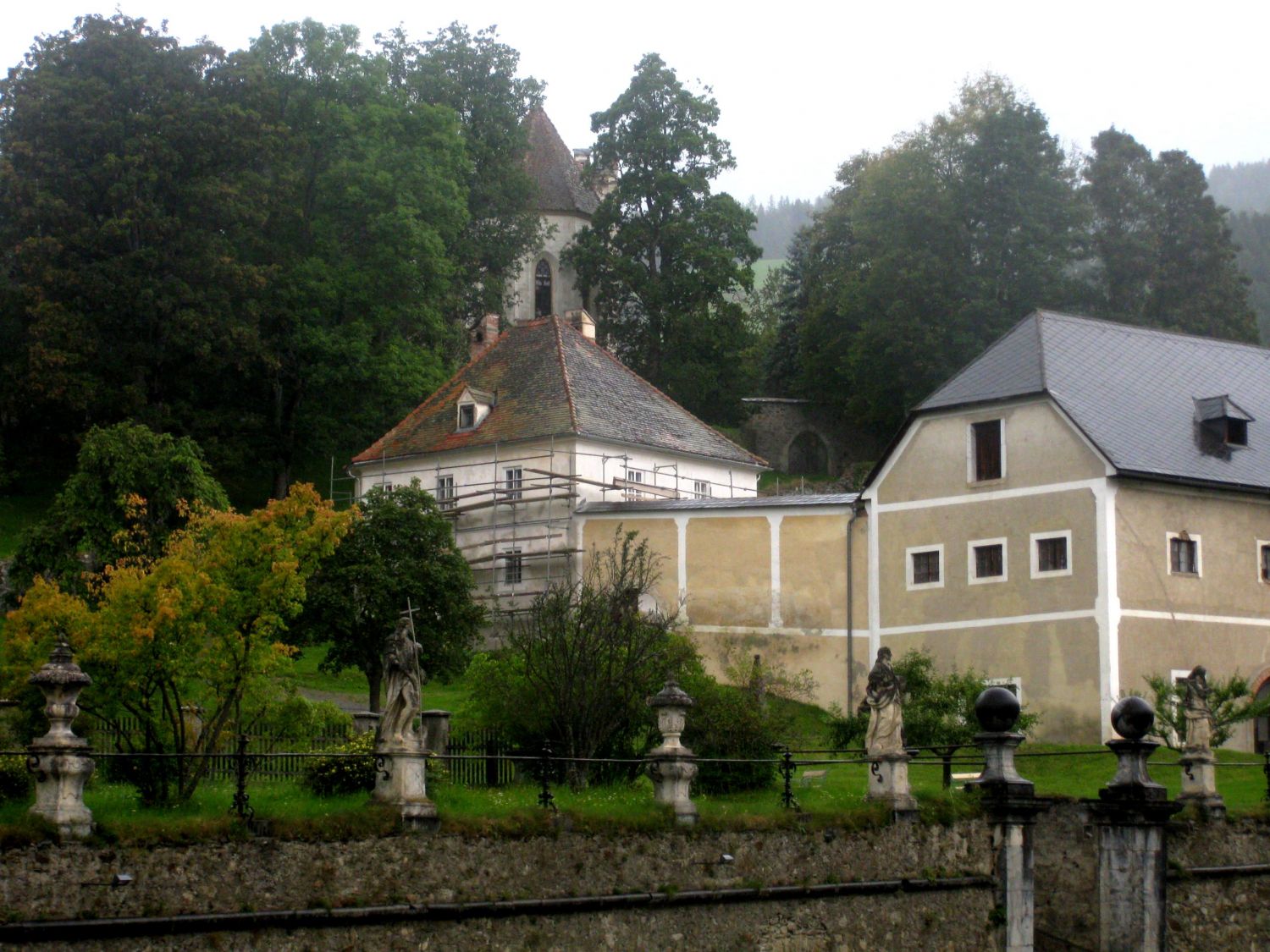 Benediktinerstift St. Lambrecht, Wirtschaftsgebäude