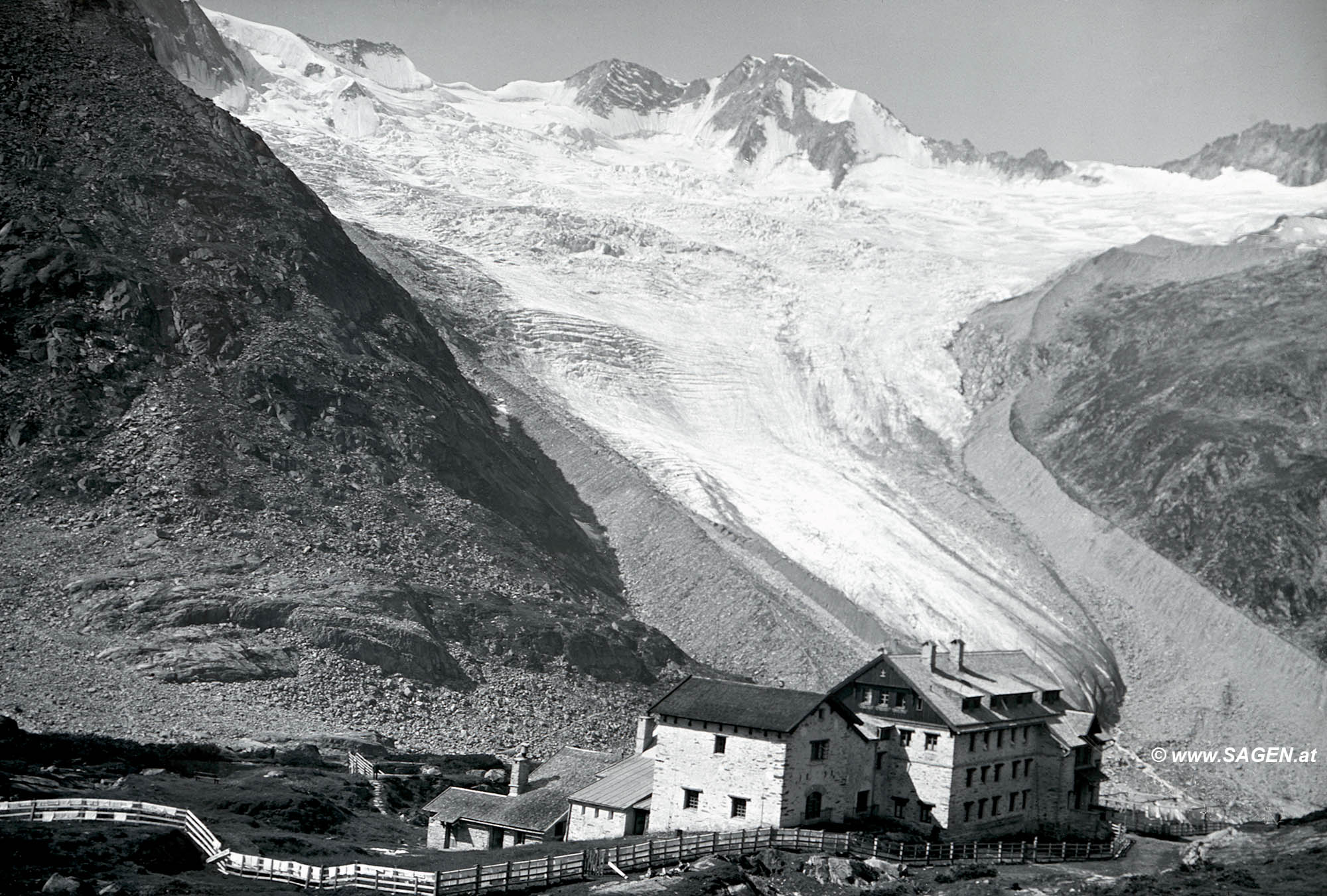 Berliner Hütte, Zillertaler Alpen