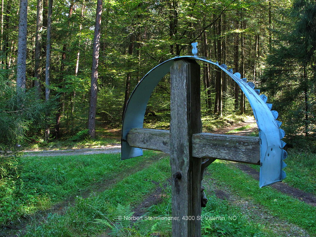 Blaues Kreuz im Weilharter Forst