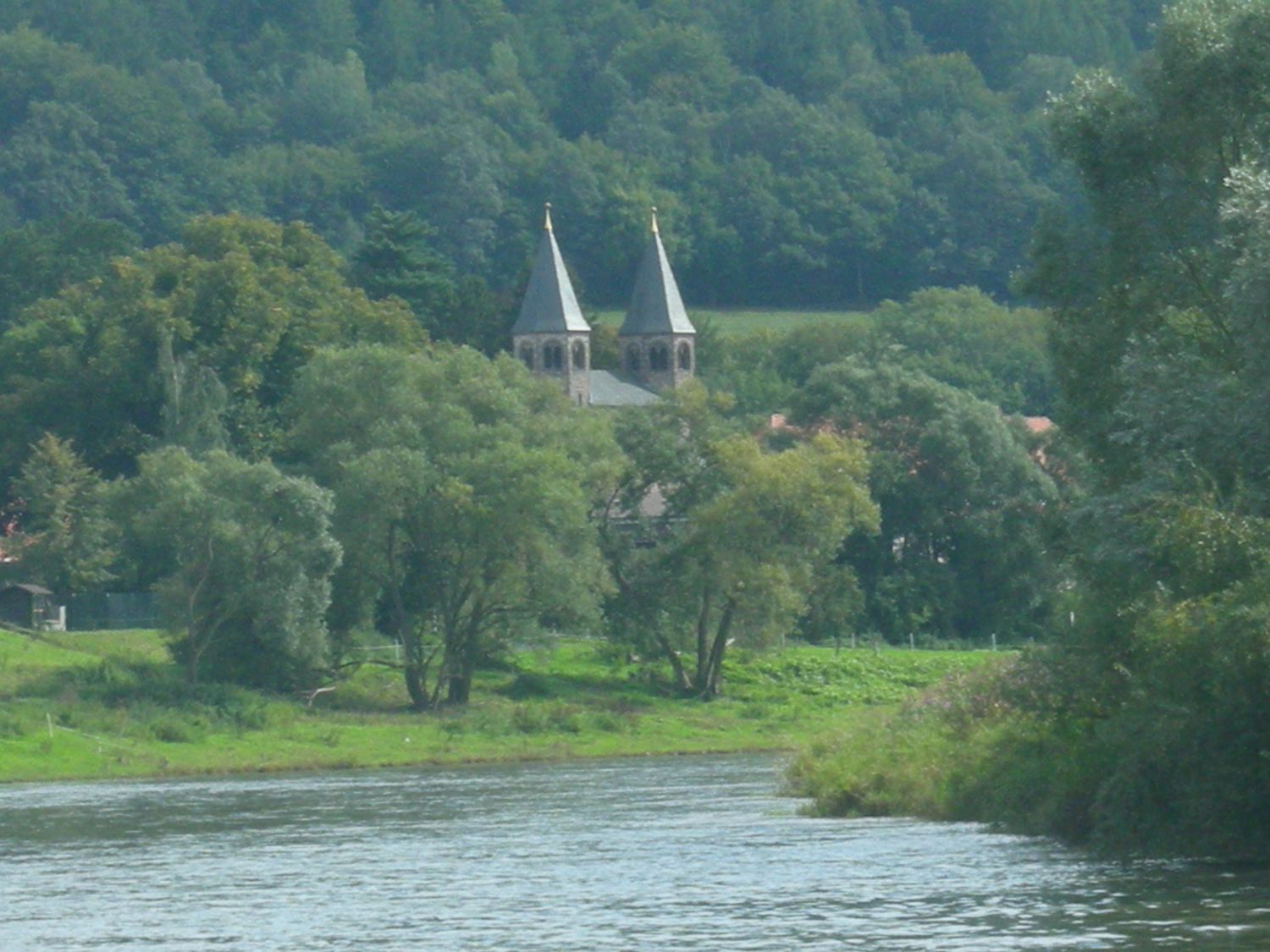 Blick auf die Klosterkirche Bursfelde