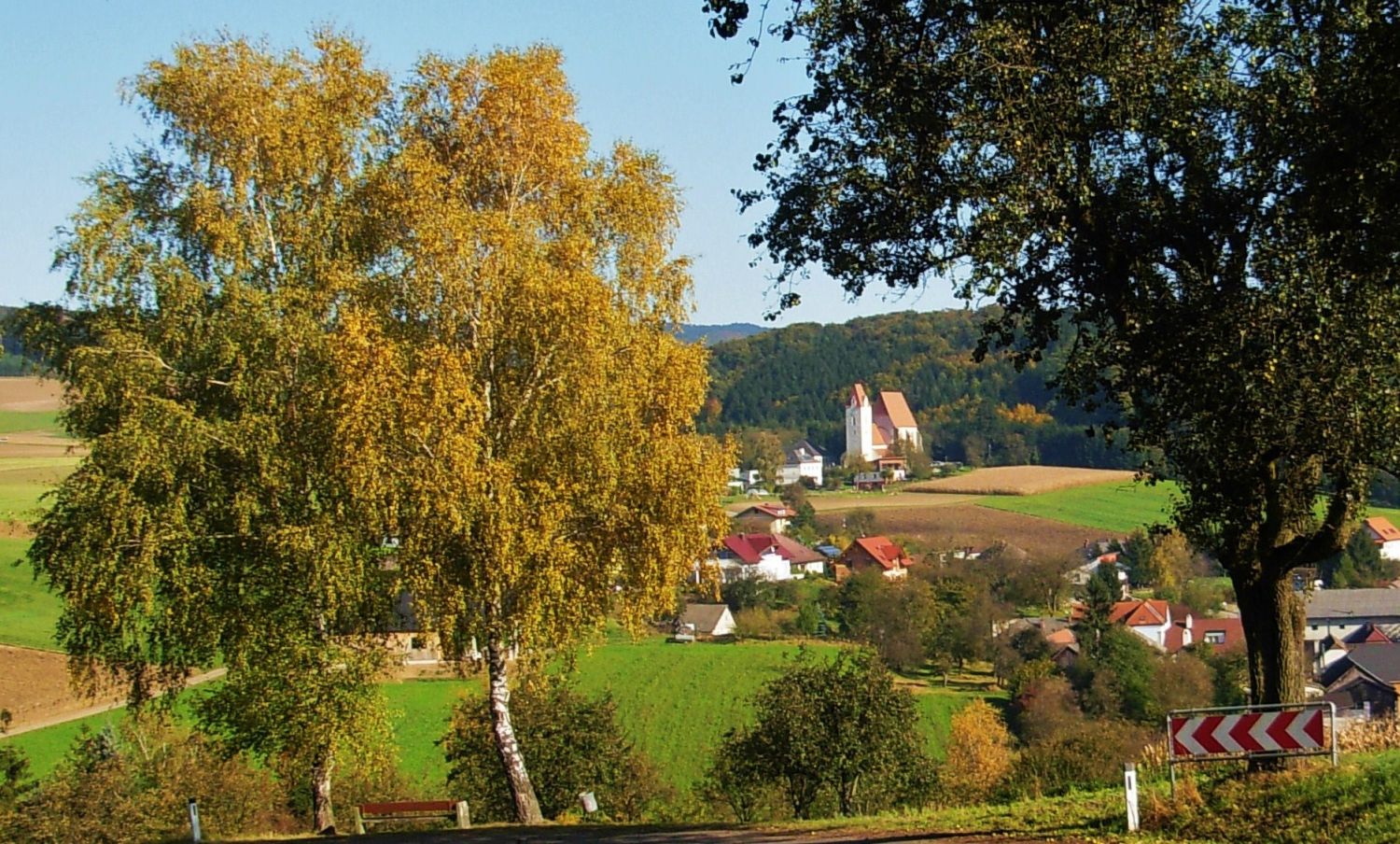 Blick auf Mauer