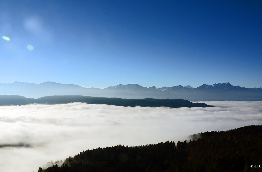 Blick vom Pyramidenkogel gegen Süden