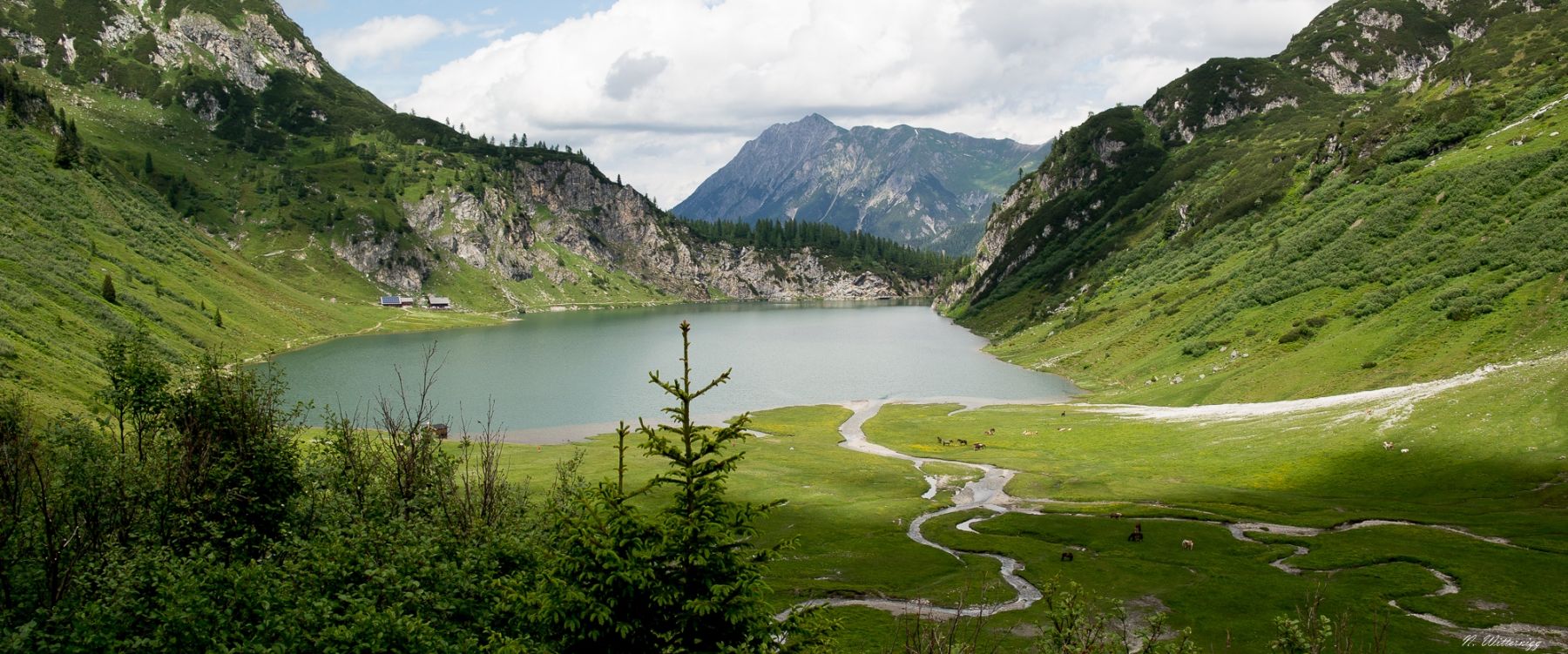 Blick von der Tappenkarseehütte auf den See