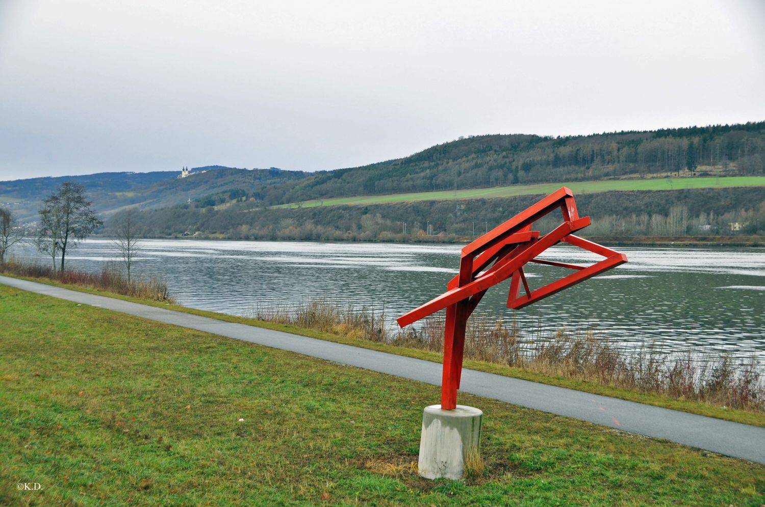 Blick von Pöchlarn über die Donau nach Maria Taferl