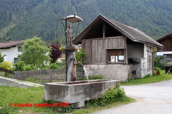 Brunnen in Obsteig (Wald)