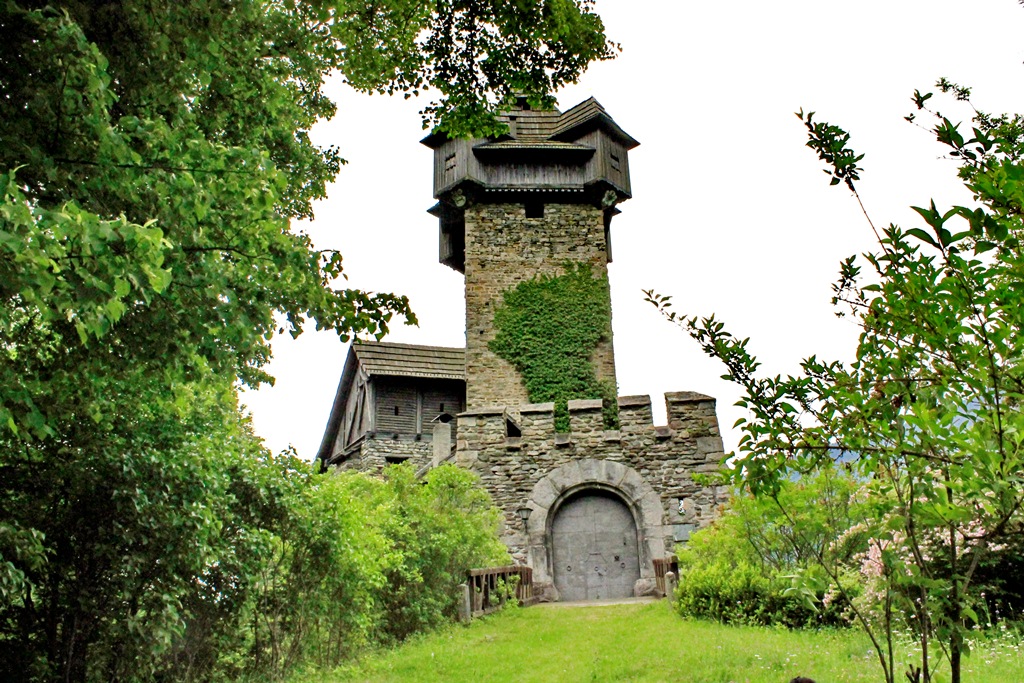 Burg Falkenstein