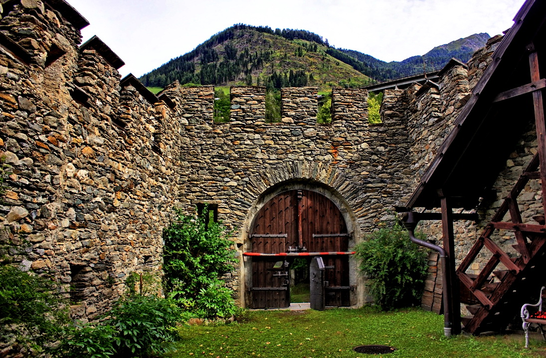 Burg Falkenstein