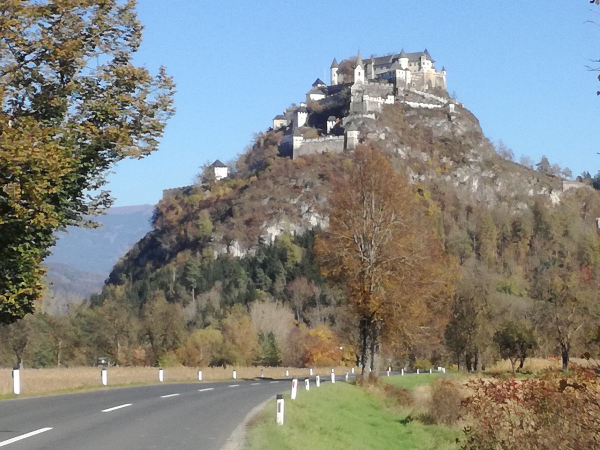 Burg Hochosterwitz im Herbst