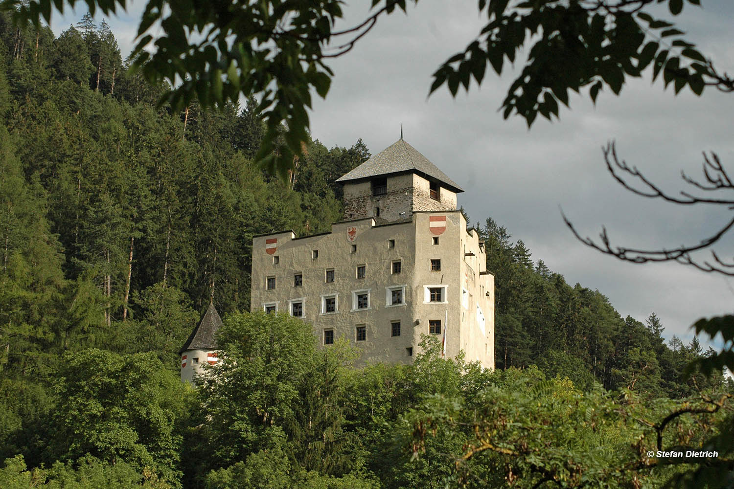 Burg Landeck