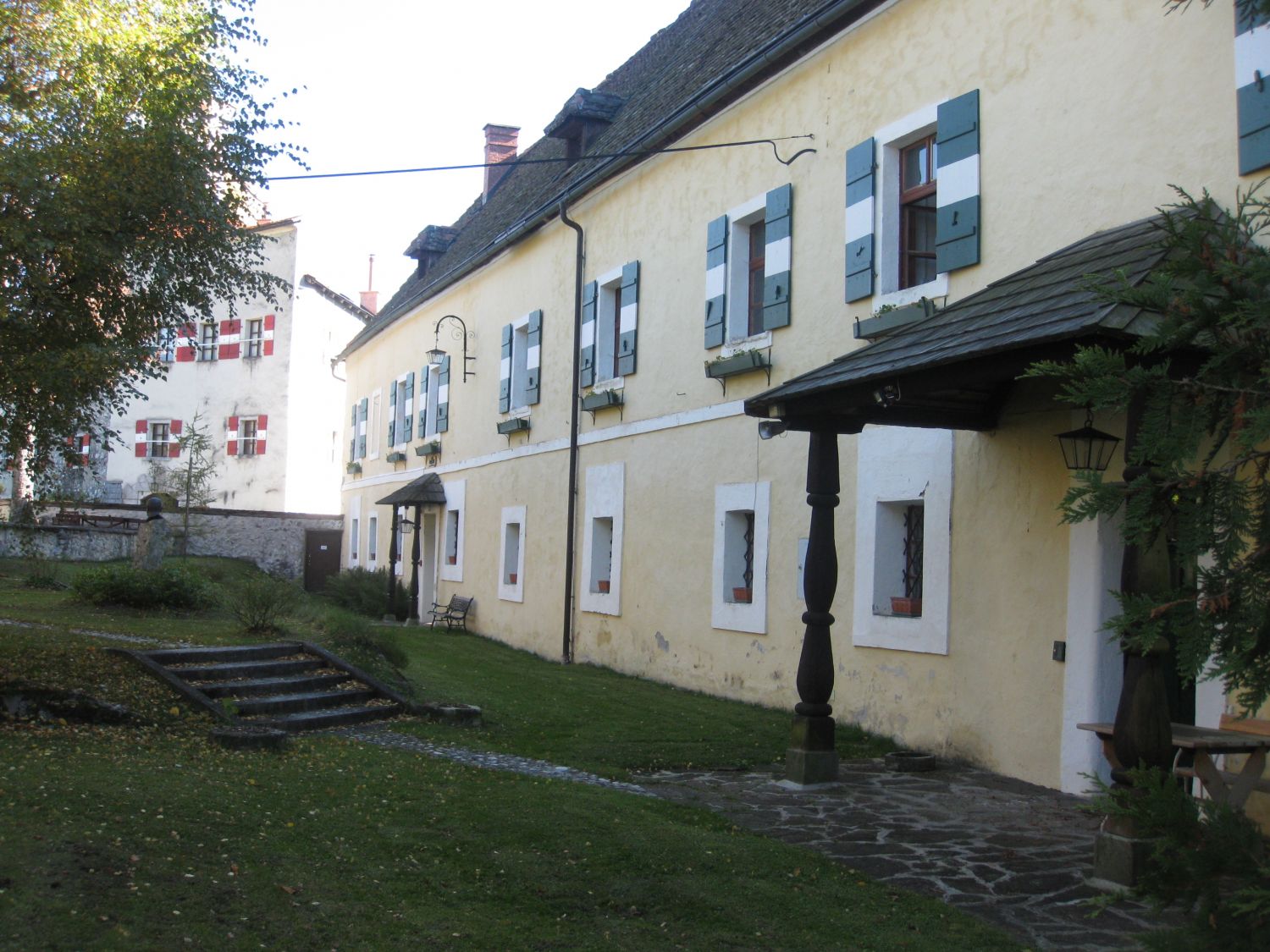 Burg Strechau- der Meierhof