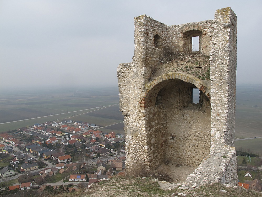 Burgruine Staatz