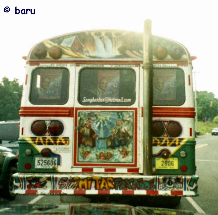 Bus in Panamá