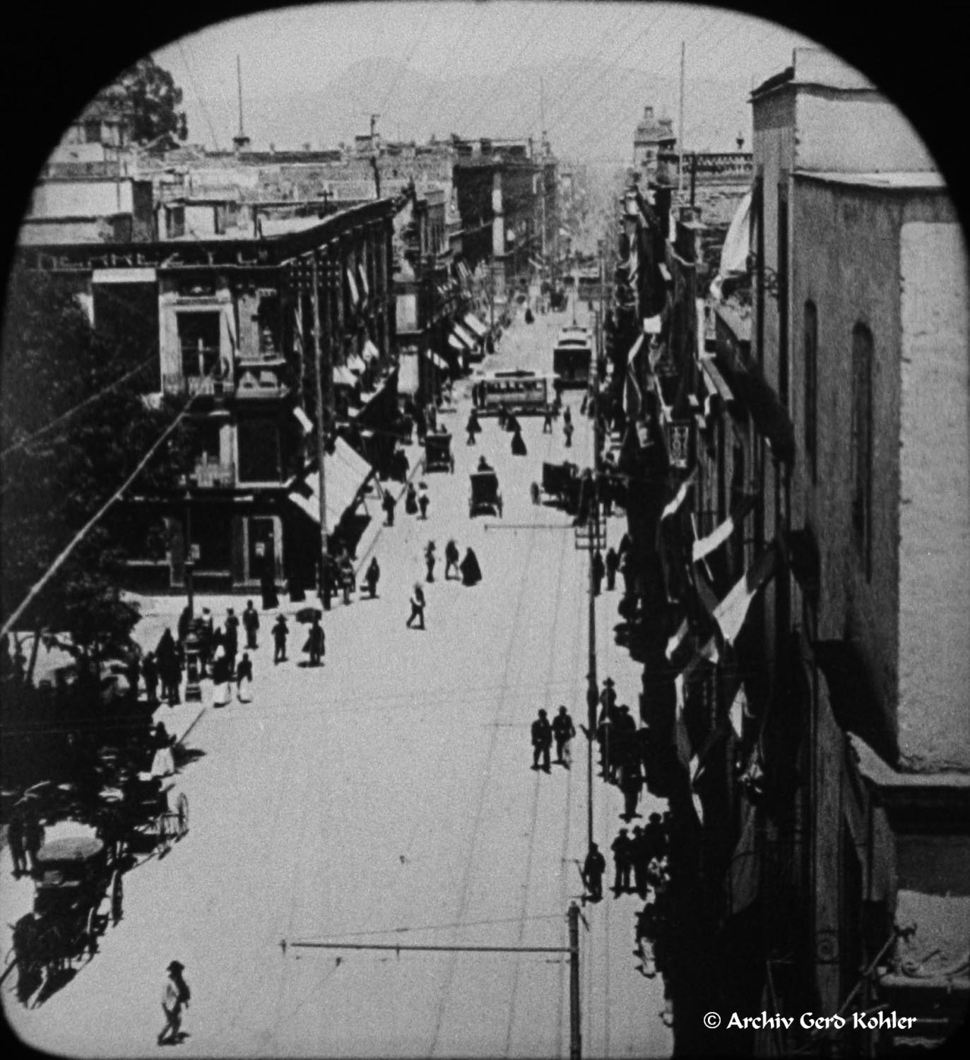 Calle del Reloj, Mexico