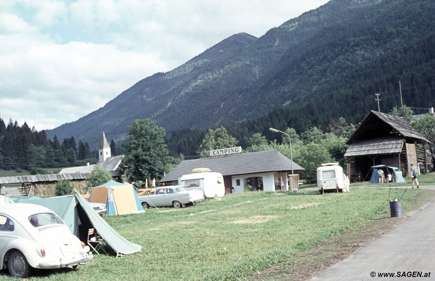 Campingplatz in den Bergen