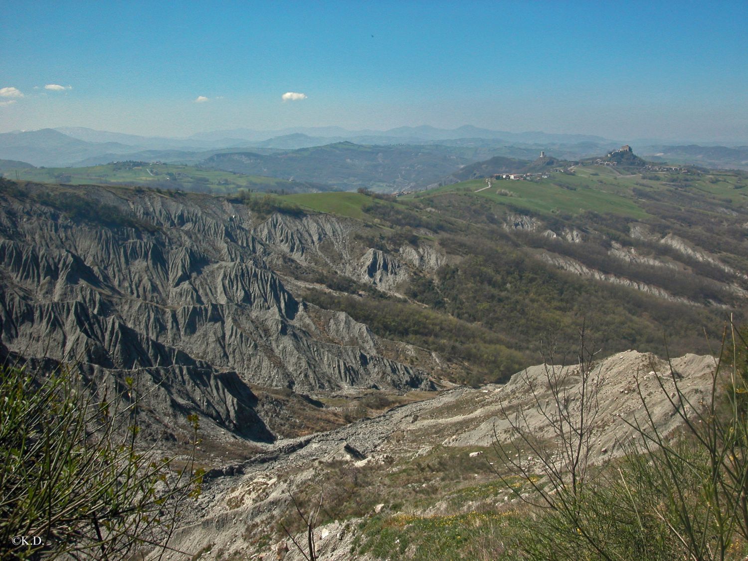 Canossa - Blick vom Burghügel auf die Umgebung