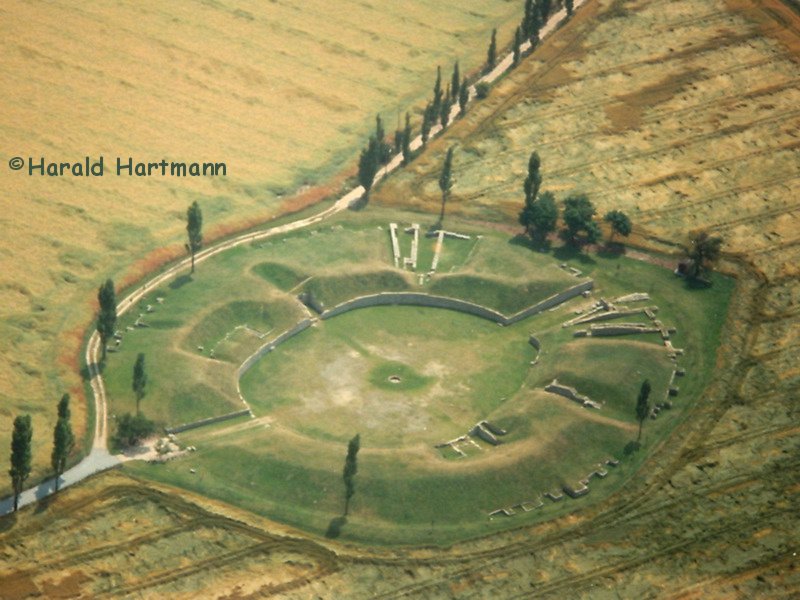 Carnuntum - Amphitheater II