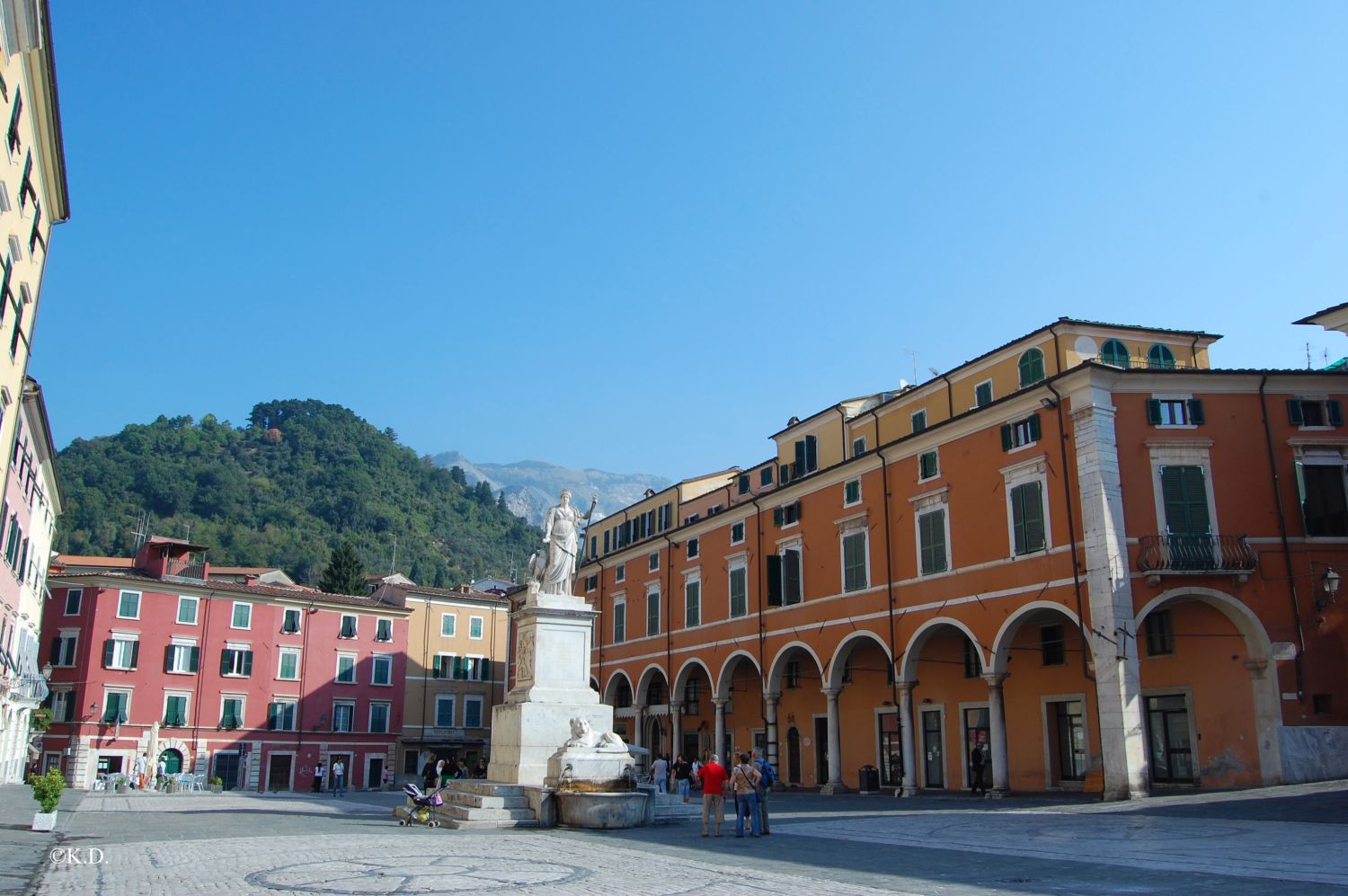 Carrara - Hauptplatz