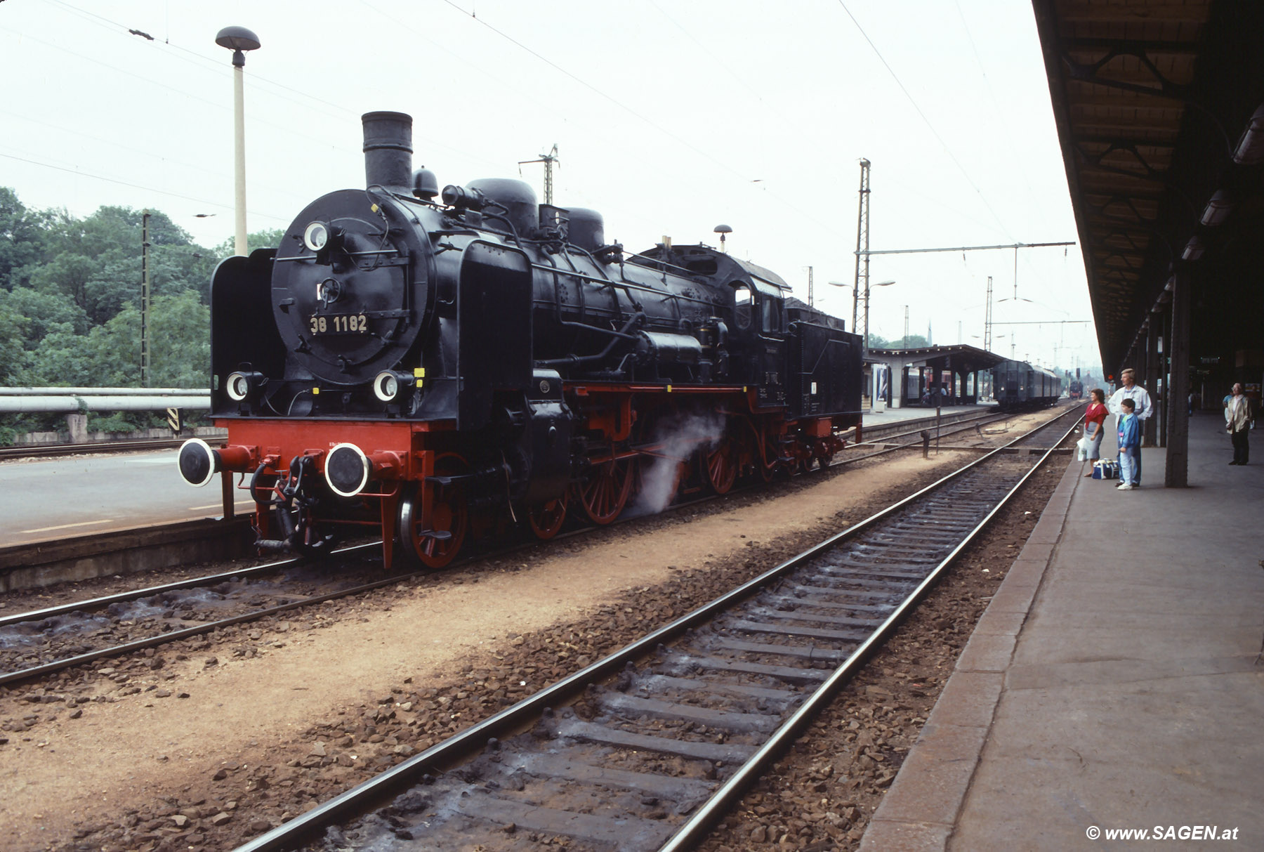 Dampflokomotive 38 1182