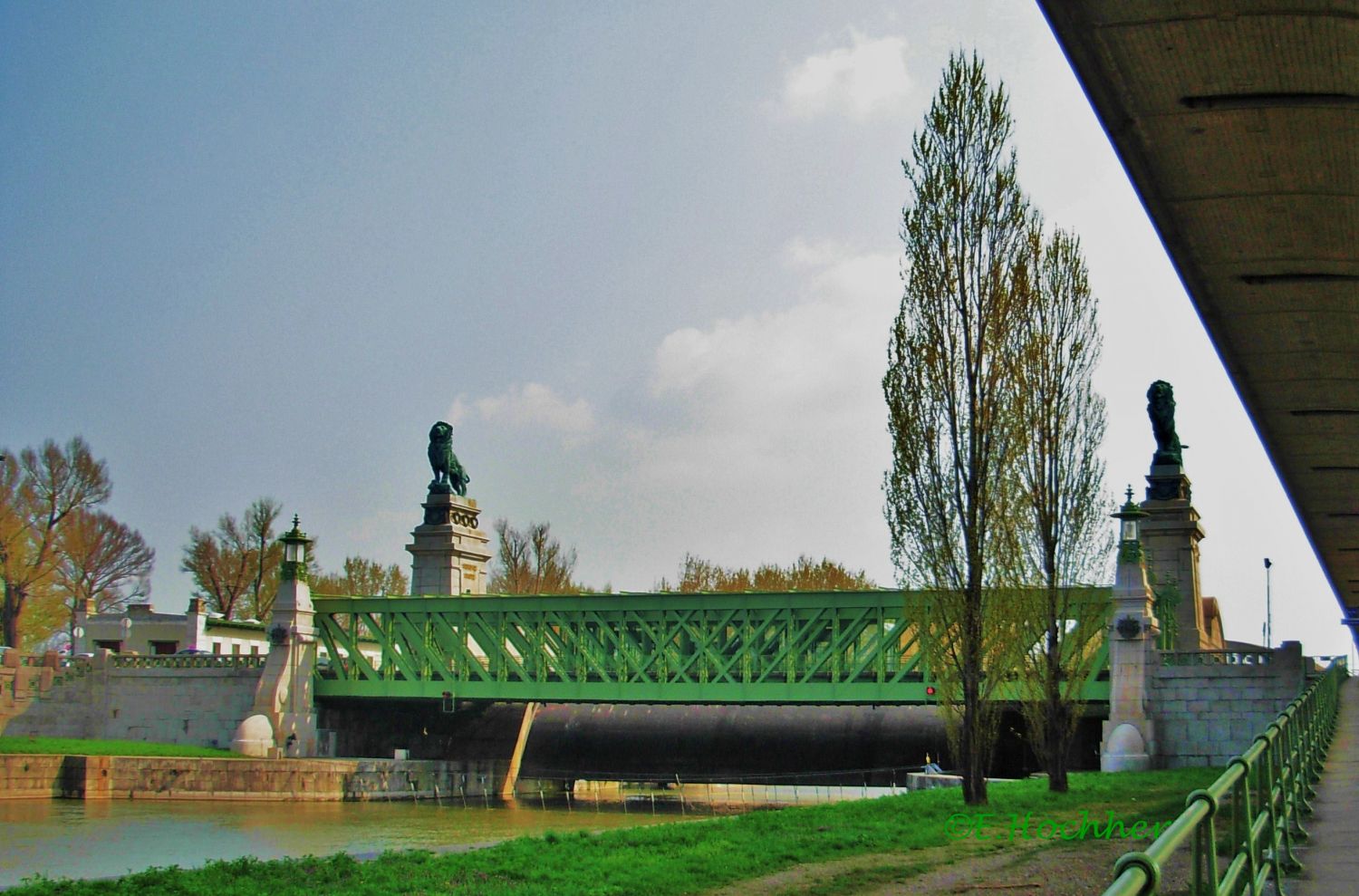 Das Stadttor zu Wasser