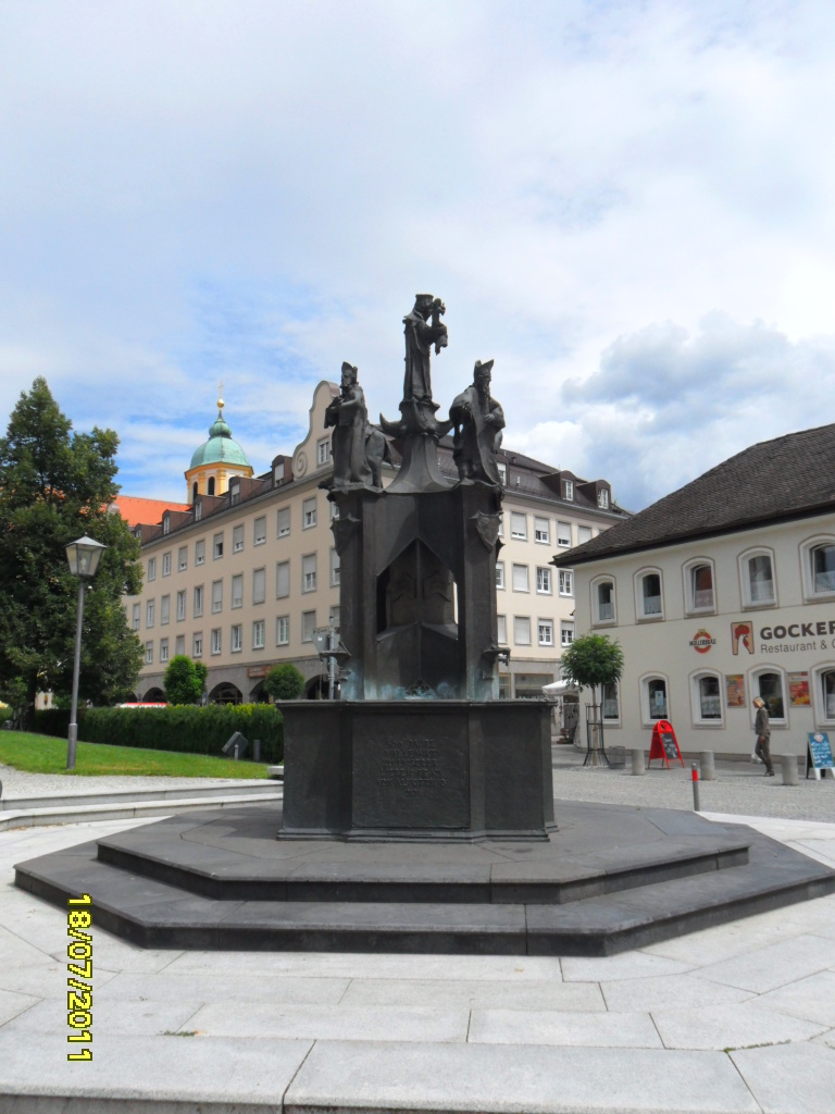 Denkmal - Brunnen 500 Jahre Wallfahrt Altötting