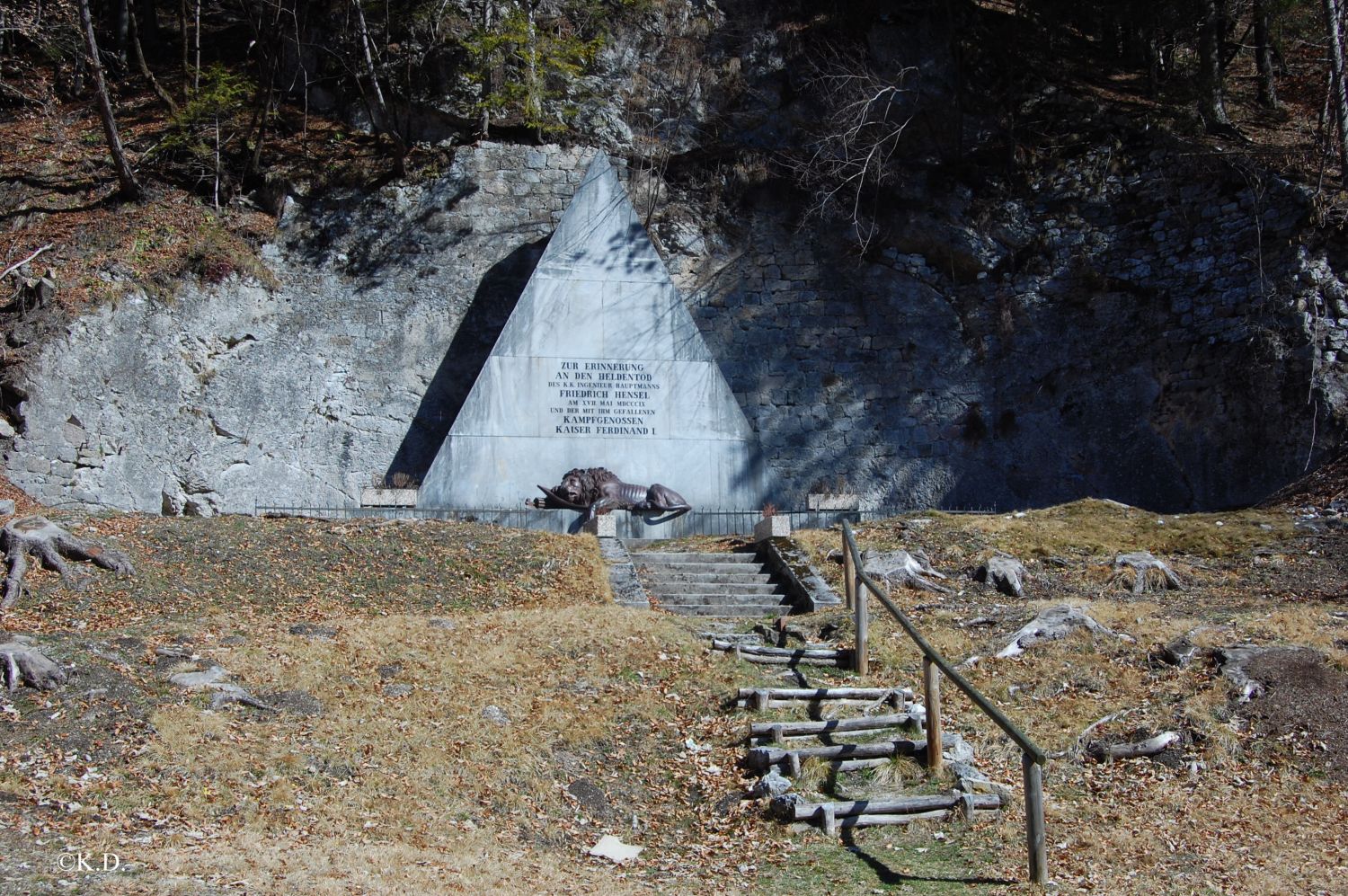 Denkmal für Friedrich Hensel bei Malborghetto (südlich Tarvis im Kanaltal)