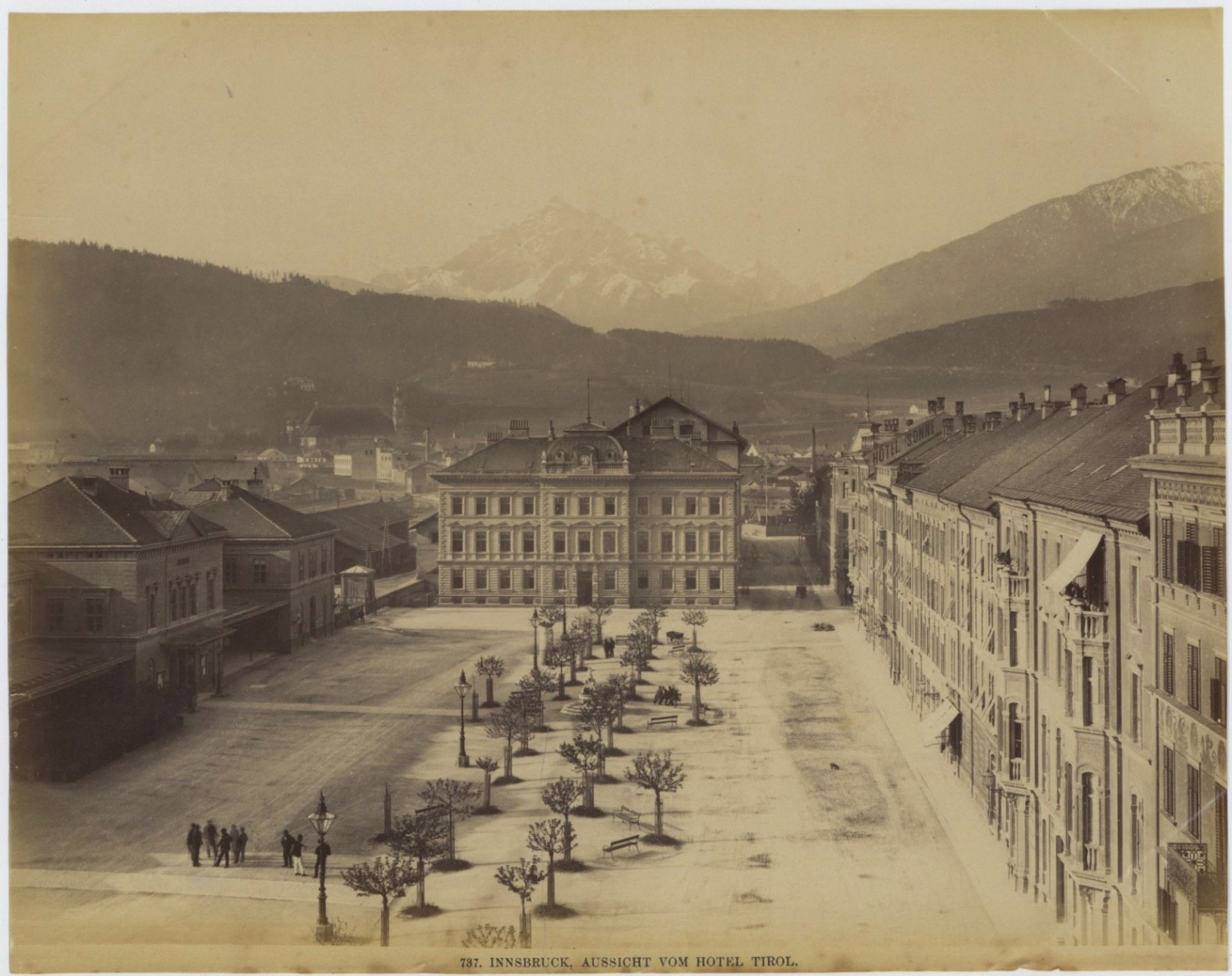 Der Hauptbahnhof in Innsbruck vor 1890, hier war zur damaligen Zeit der Tre