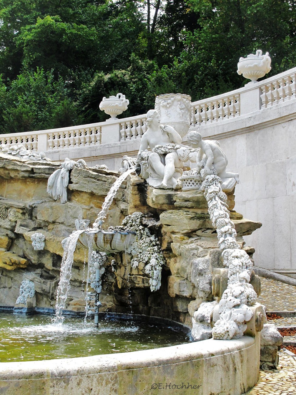 Der Obeliskbrunnen - Detail Schönbrunner Schlossgarten in Wien