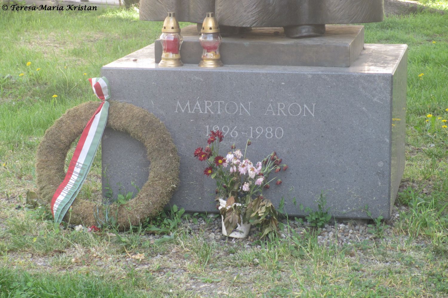 Detail Denkmal Bischof Áron Márton /Cluj-Napoca