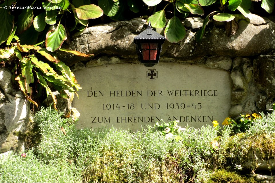 Detail Kriegerdenkmal Aigen, Salzburg