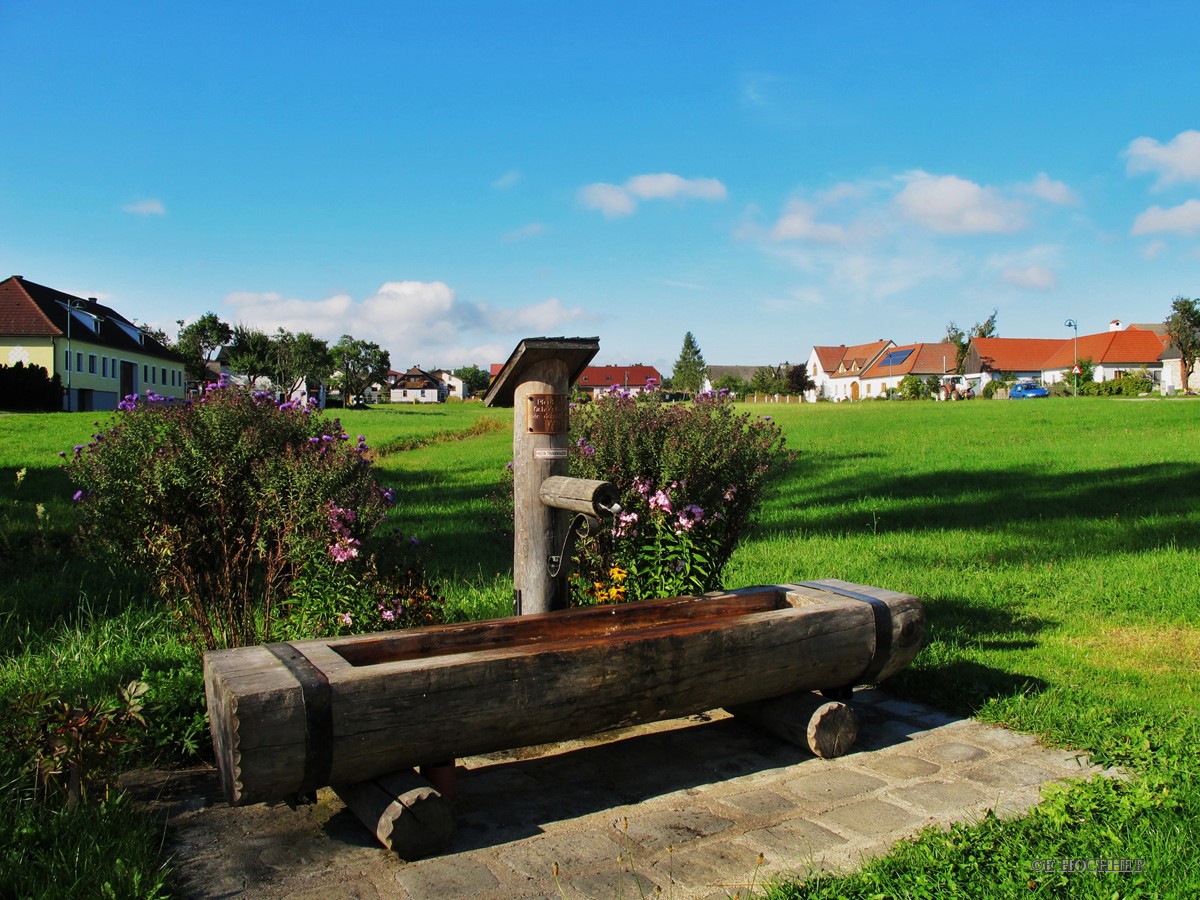 Dorfbrunnen am Breitanger