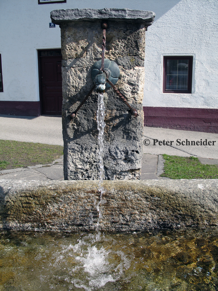 Dorfbrunnen, Thaur, Tirol