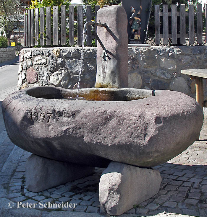 Dorfbrunnen