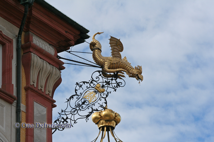 Drache als Dekorelement am Schloss von Bruchsal