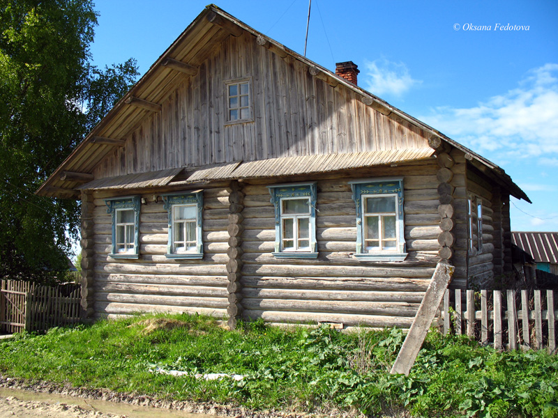 ein bewohntes Haus in Ljadiny