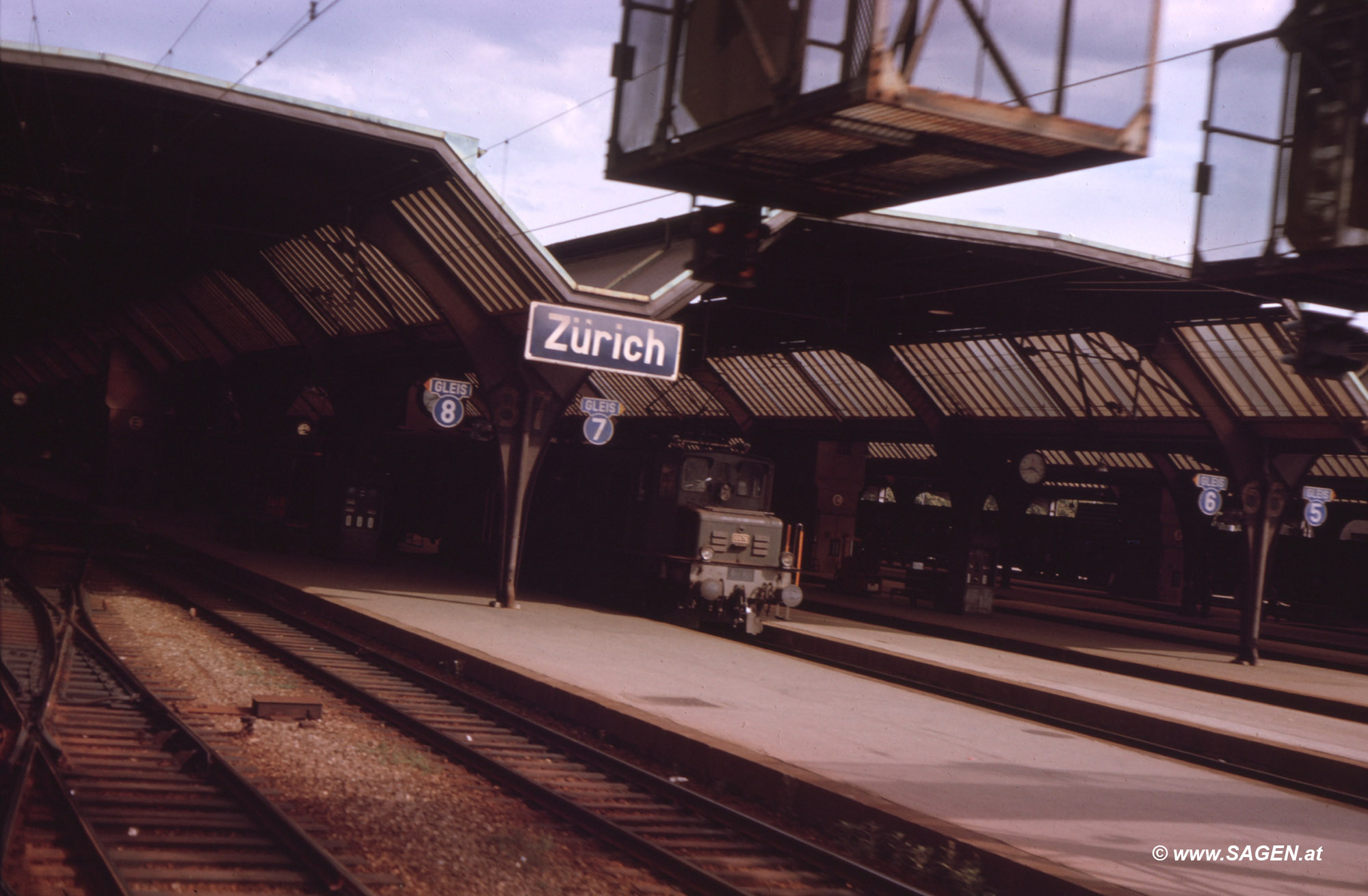 Einfahrt Bahnhof Zürich 1963