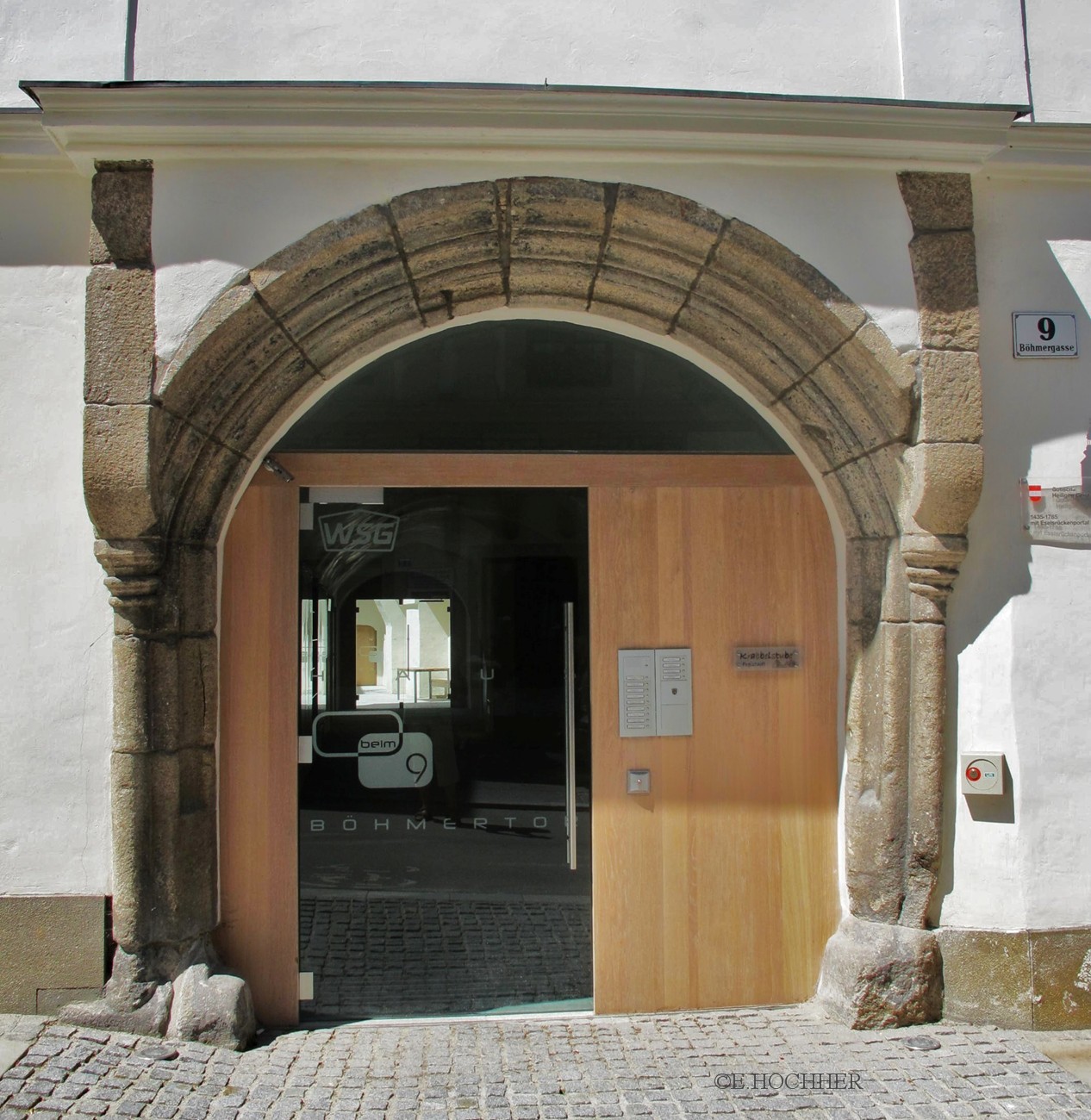 Eselsrückenportal