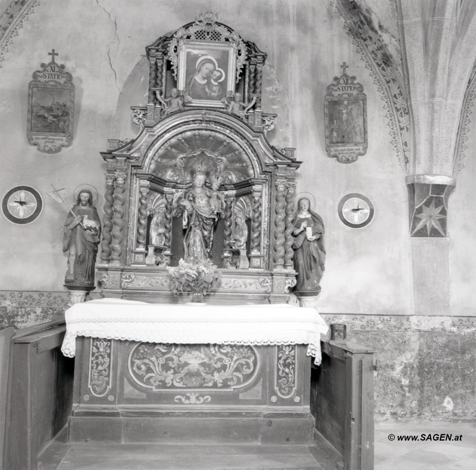 Feldthurns Seitenaltar Laurentiuskirche