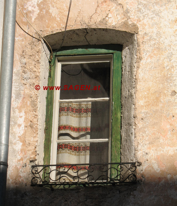 Fenster in Glurns, Südtirol