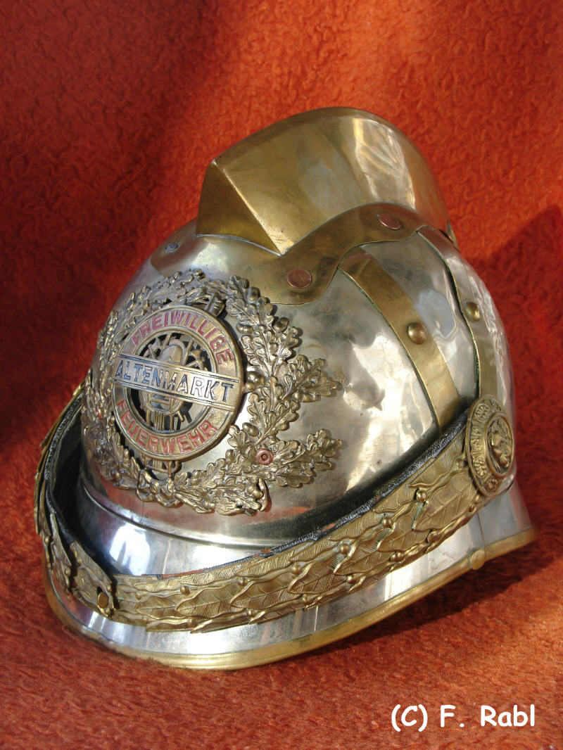 Feuerwehrhelm