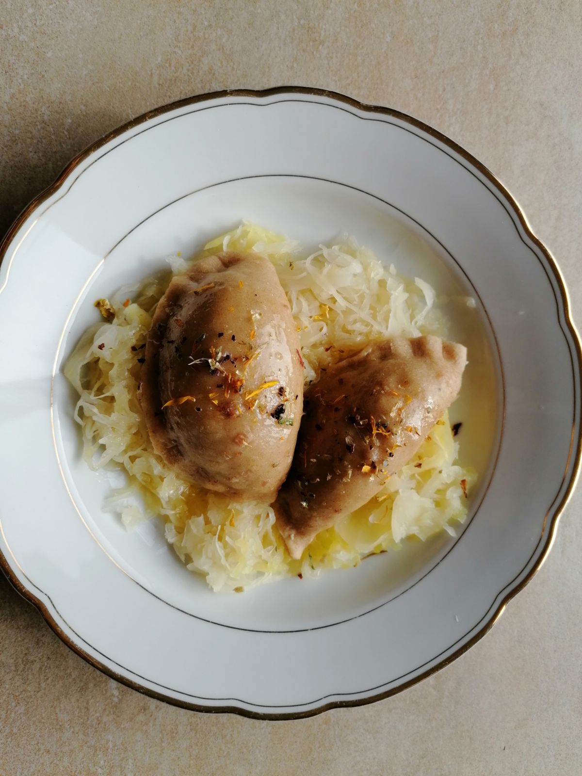 Fleischnudeln auf Sauerkraut