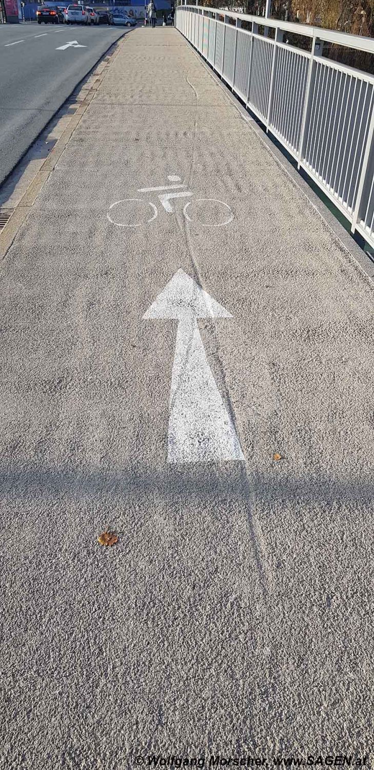 Freiburger Brücke, Innsbruck - Radfahrer