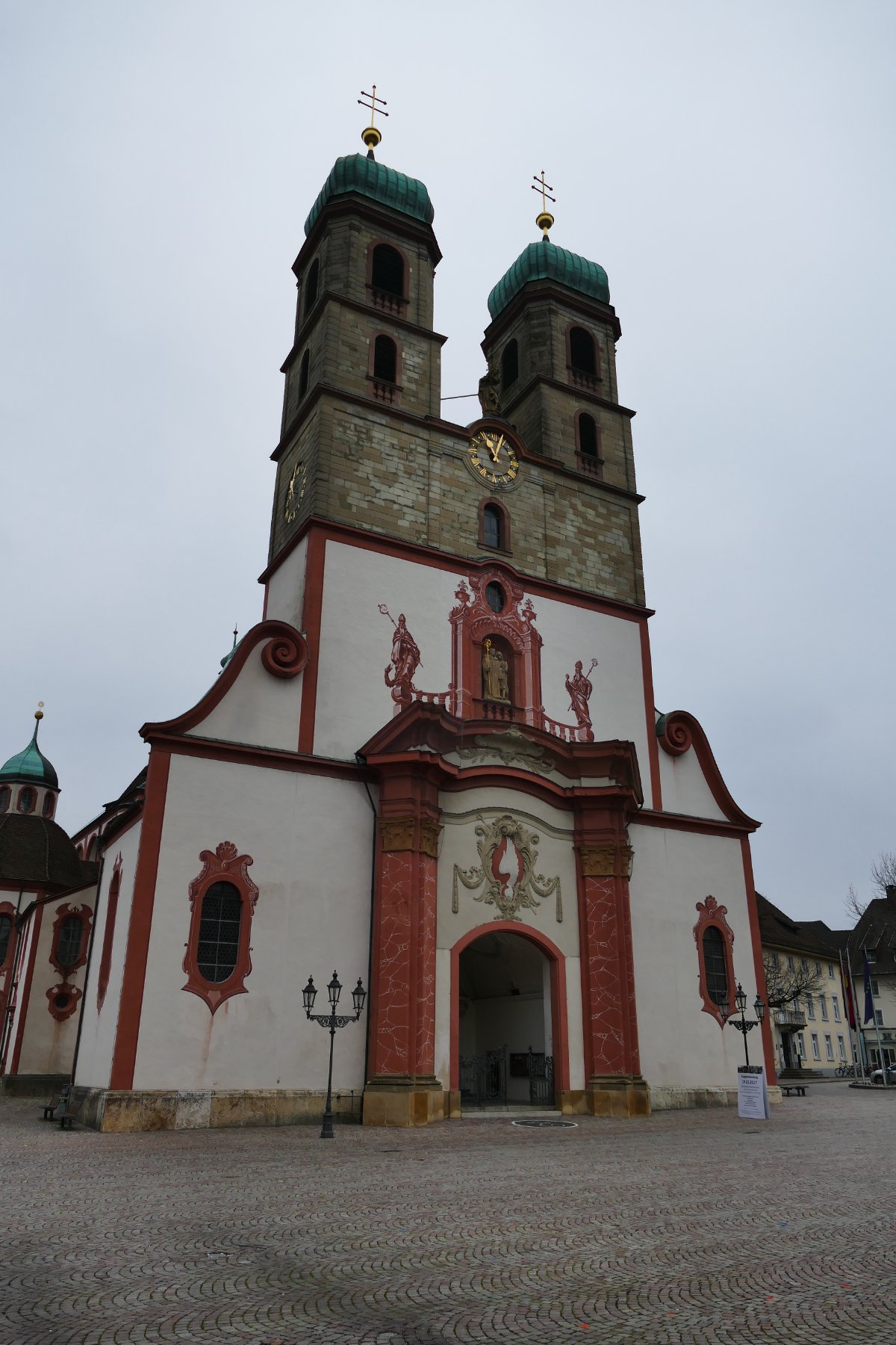 Fridolinsmünster Zwillingstürme Marktplatz