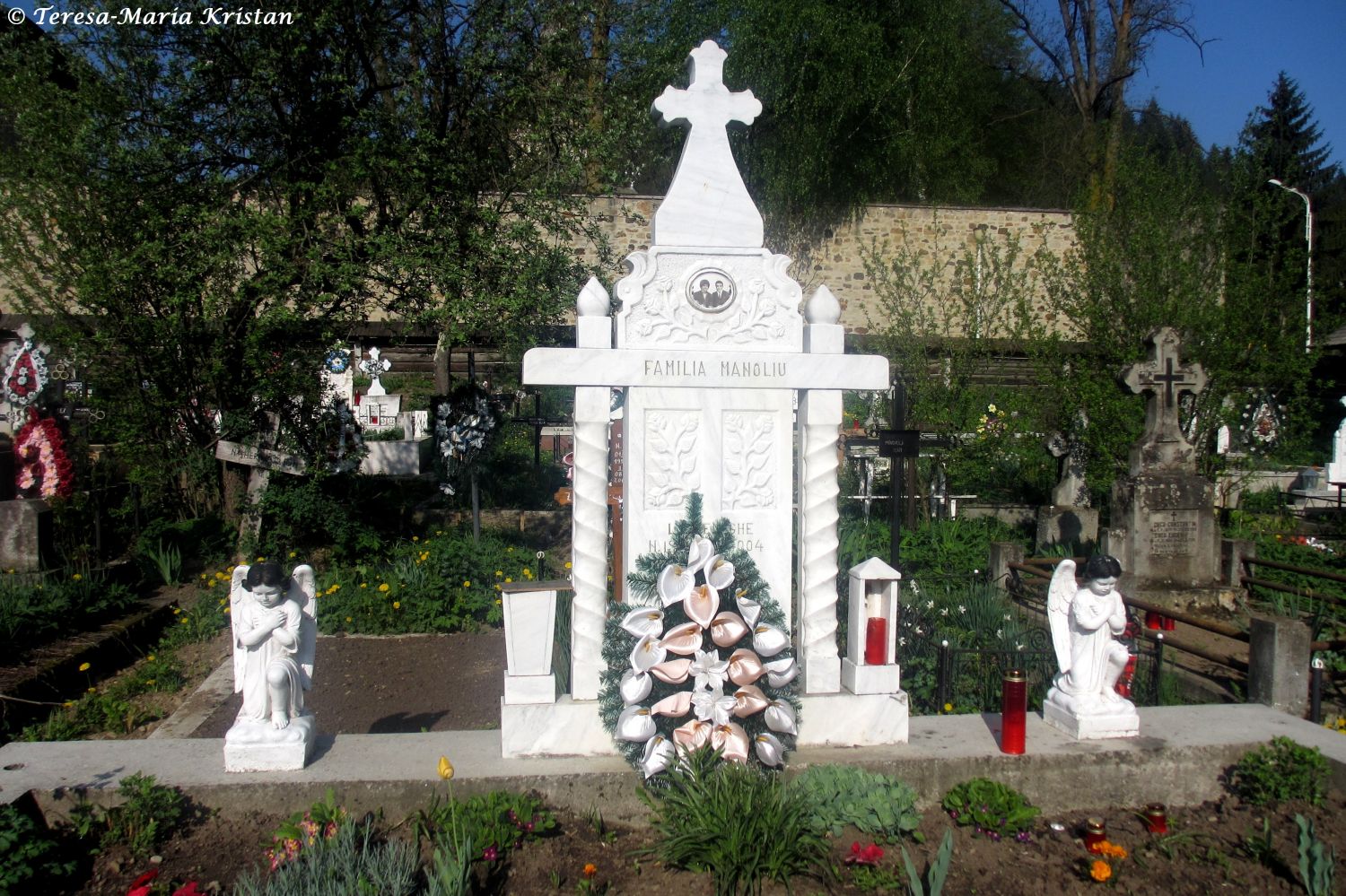 Friedhof beim Moldaukloster Voronet