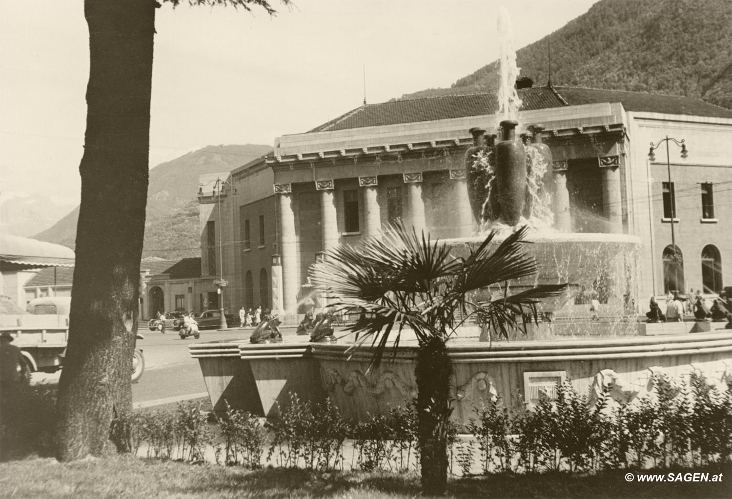 Froschbrunnen, Bozen