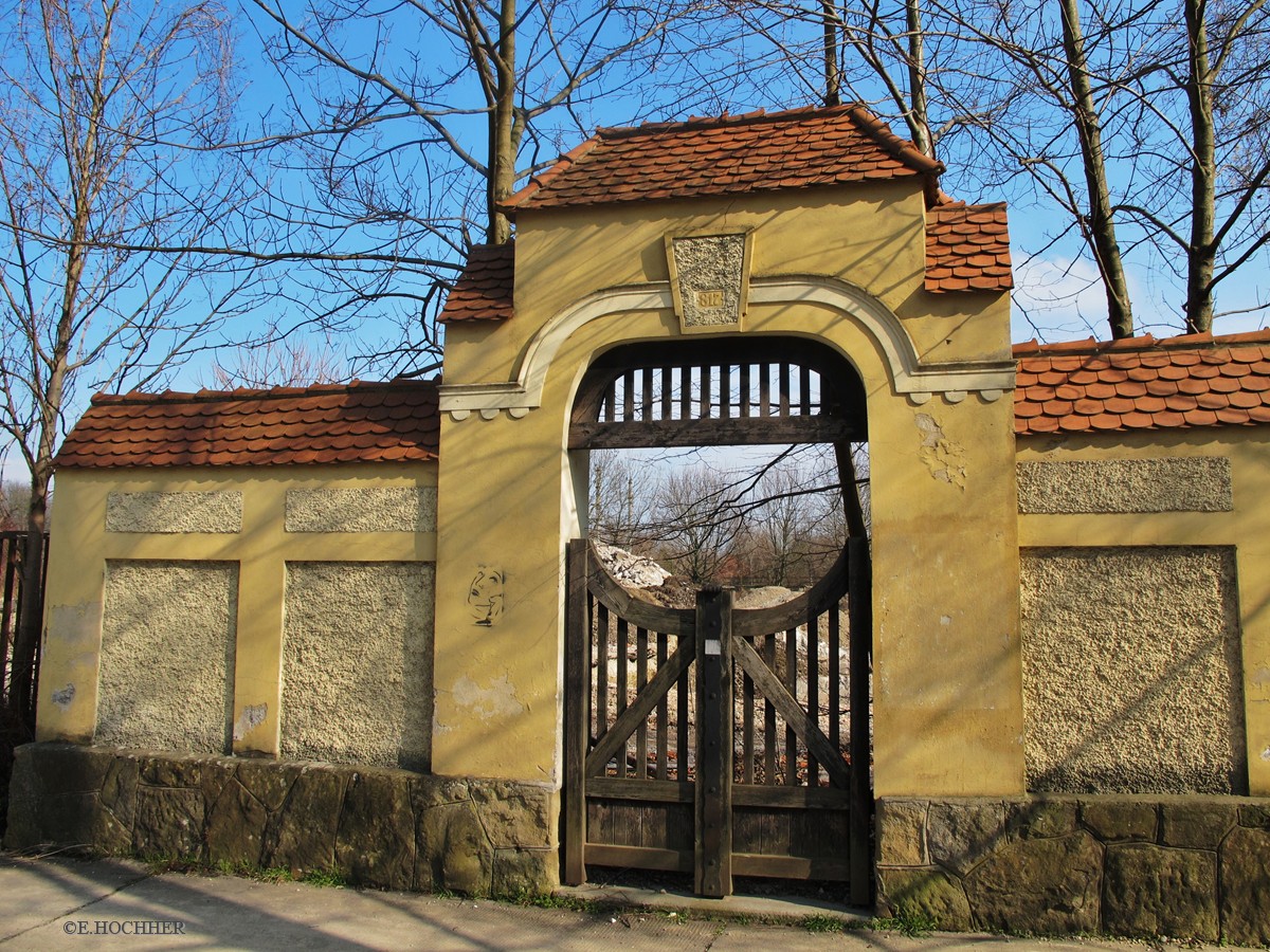 Garten-Portal Glanzstoff-Fabrik in St. Pölten