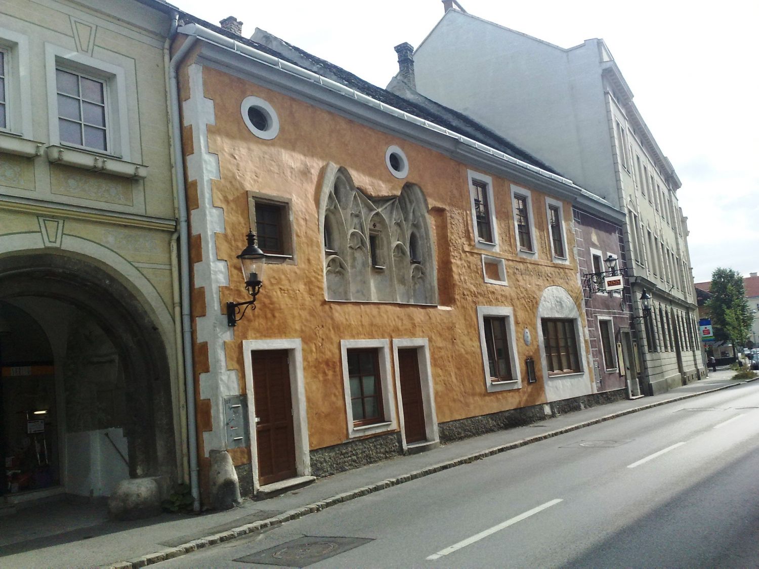 Gasthof "Zu den 3 Raben" in Hainburg (NÖ.) - ein ehemalig