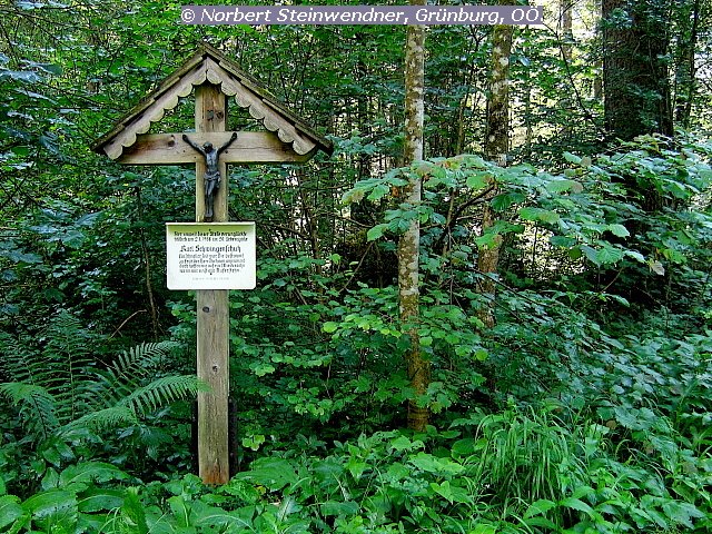 Gedenkkreuz im Bodinggraben