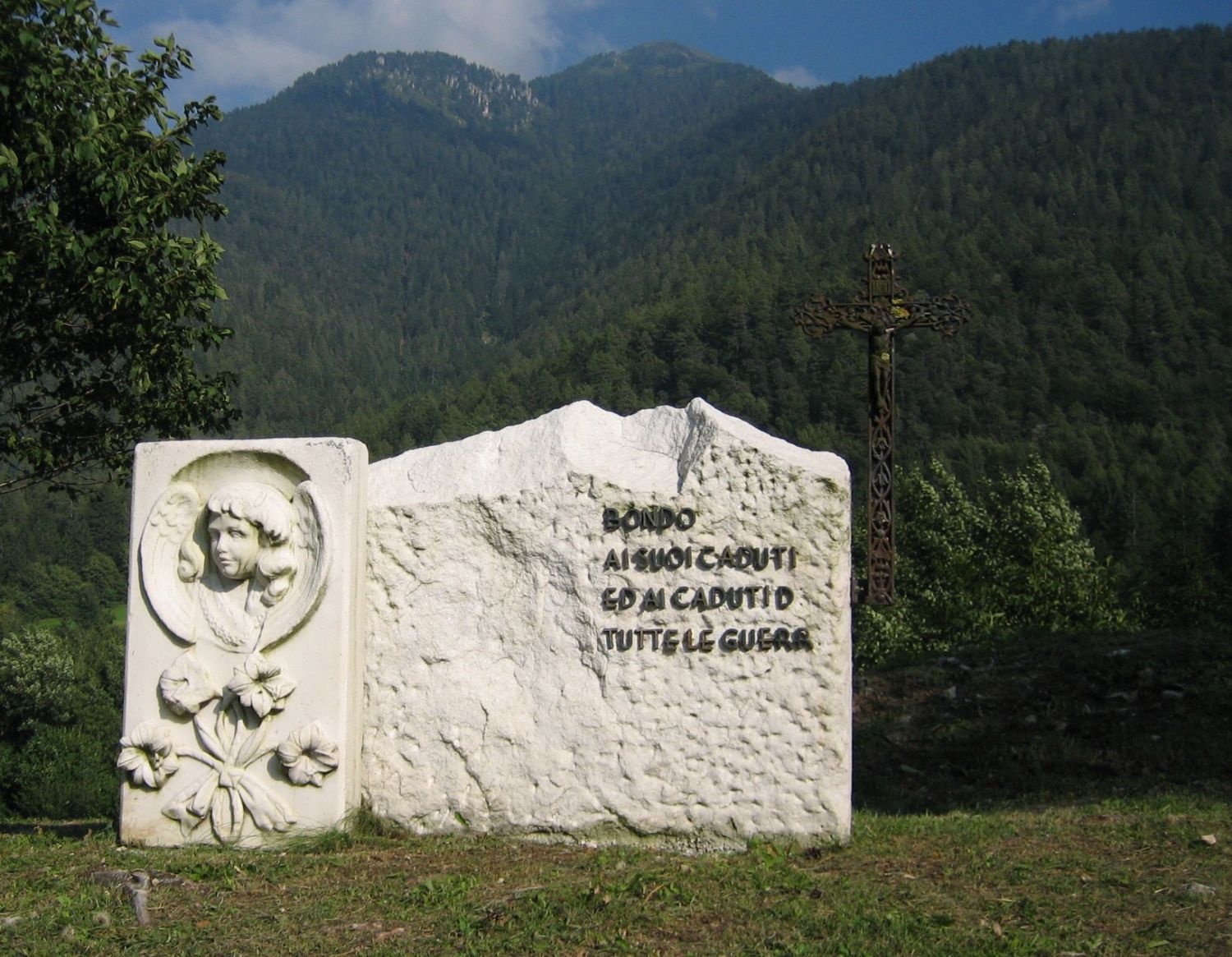 Gedenkstein für die Soldaten aller Kriege